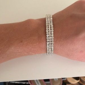 Fashion jewelry bracelet. Stretches to get on.